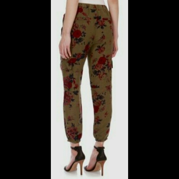 Lucky Brand Floral Army Green Linen Cargo Pants - Picture 3 of 7